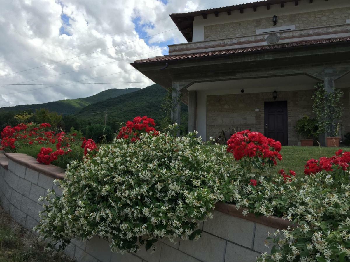 Apartamento Il Poggio Dei Pettirossi Pettorano sul Gizio Exterior foto